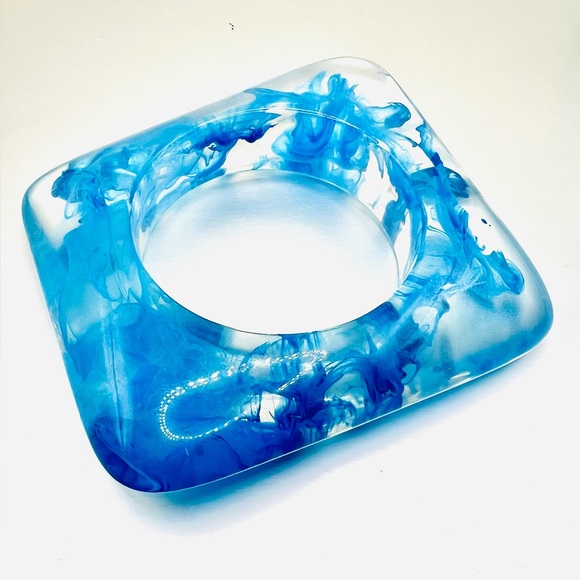 Rare Vintage Lucite Bangle. - Picture 1 of 2